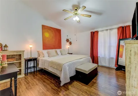 1125 S 23rd Renton WA 98055
