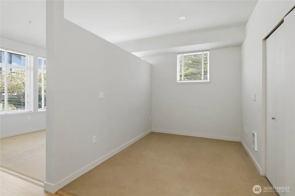 15100 6th Avenue SW Burien WA 98166