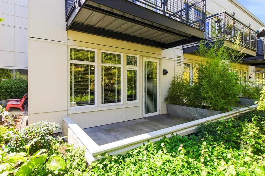 15100 6th Avenue SW Burien WA 98166