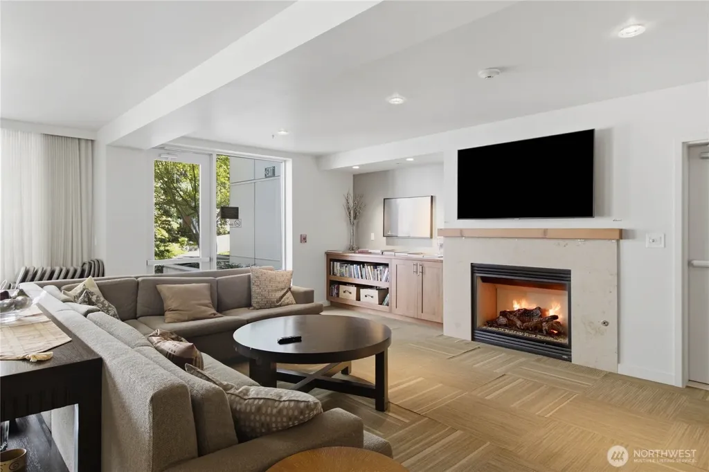 15100 6th Avenue SW Burien WA 98166