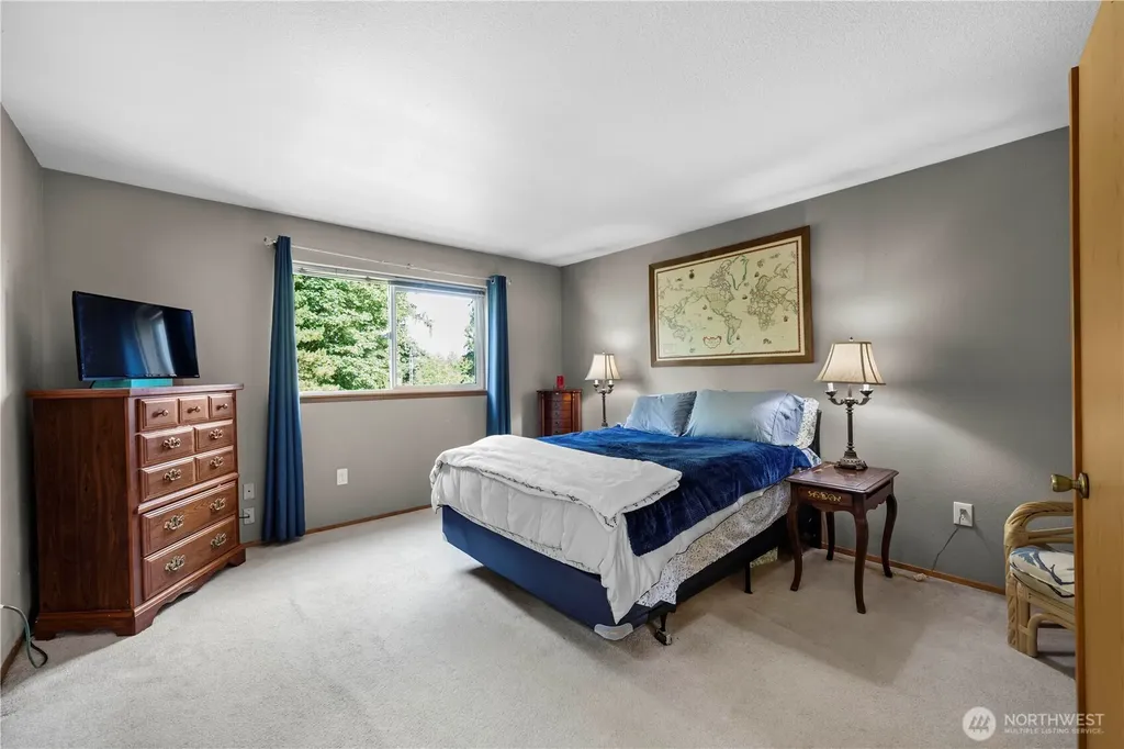 2711 148th Street SW Lynnwood WA 98087