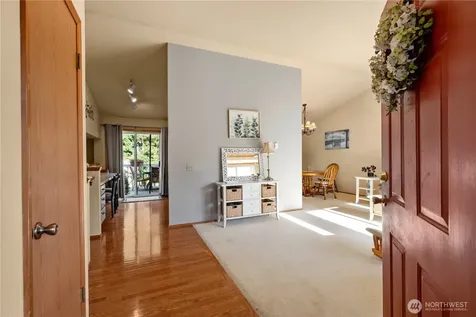 2711 148th Street SW Lynnwood WA 98087