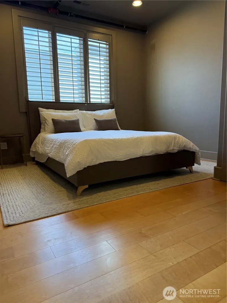 2233 1st Avenue S Seattle WA 98134