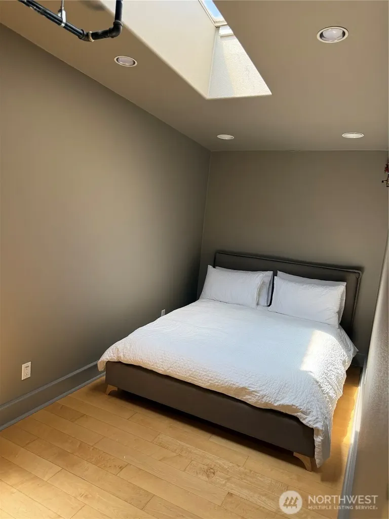 2233 1st Avenue S Seattle WA 98134