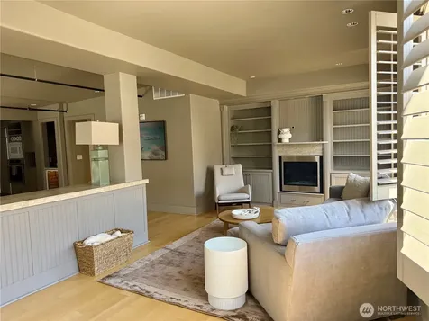 2233 1st Avenue S Seattle WA 98134