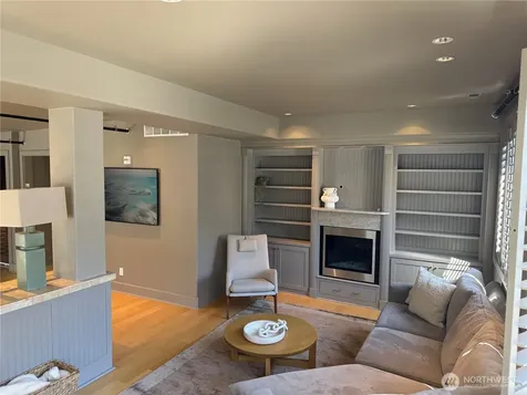 2233 1st Avenue S Seattle WA 98134