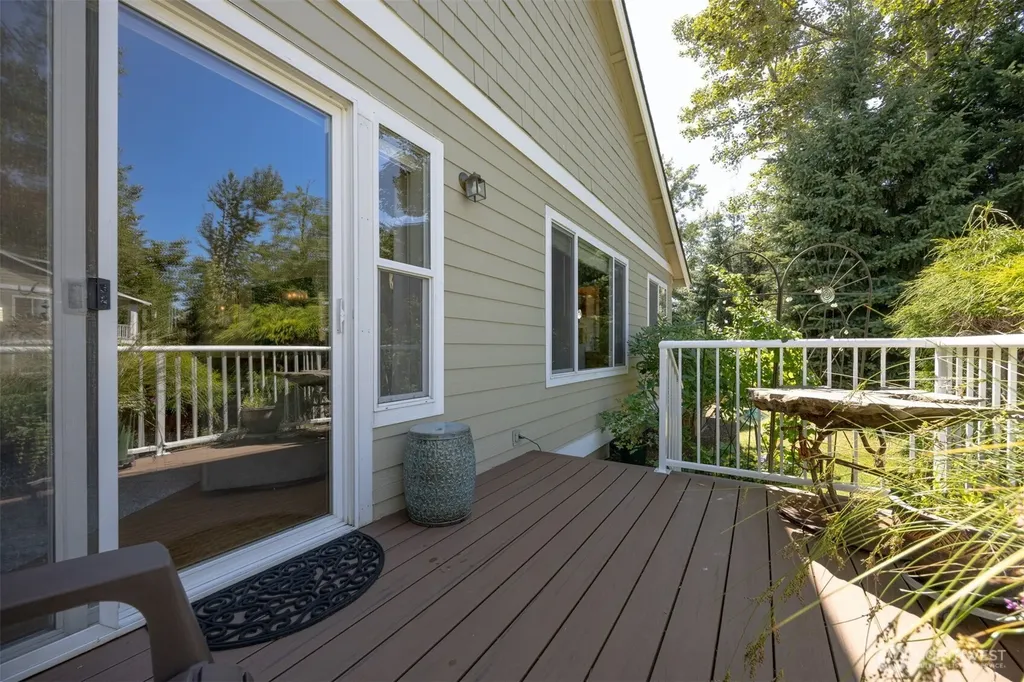 1342 Whatcom Street Bellingham WA 98229