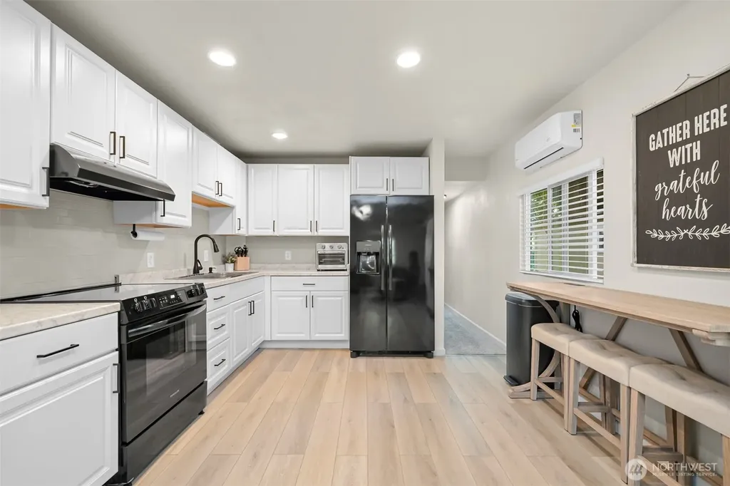 4621 East Street Blaine WA 98230