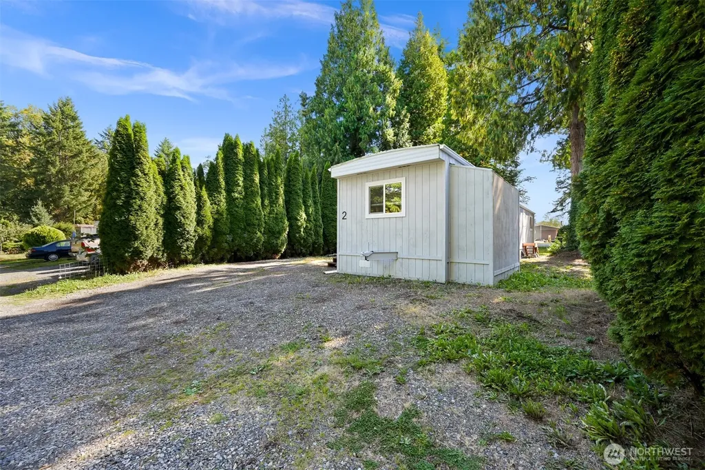 4621 East Street Blaine WA 98230