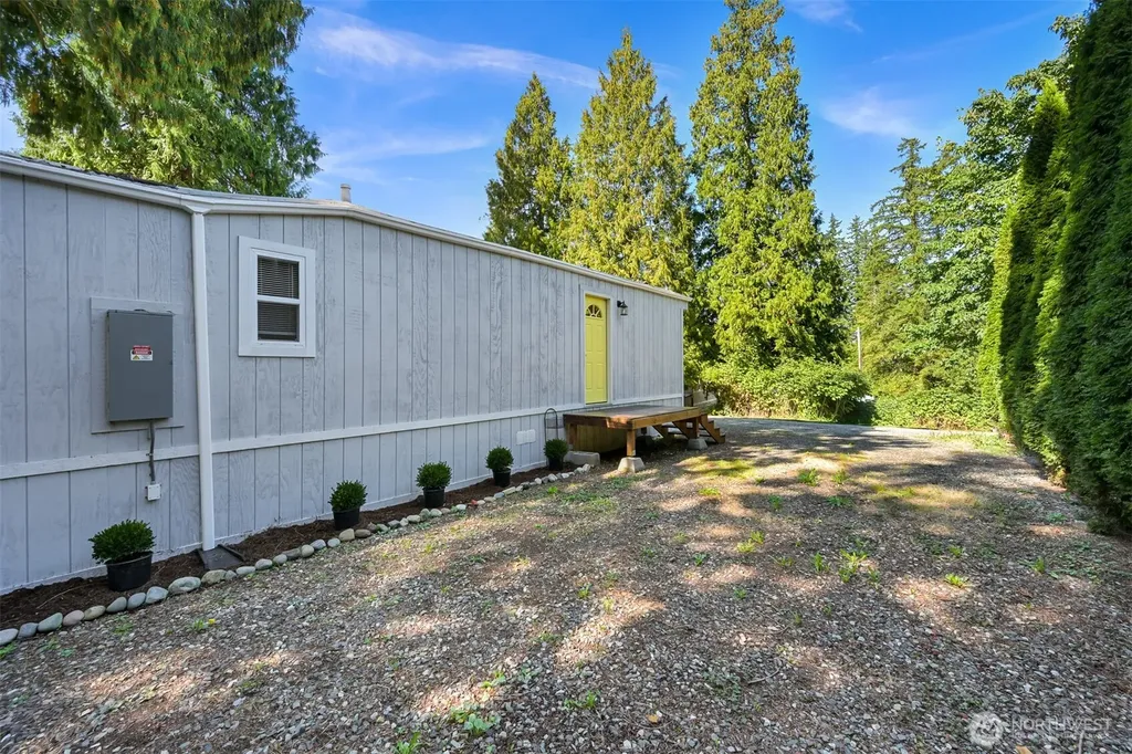 4621 East Street Blaine WA 98230