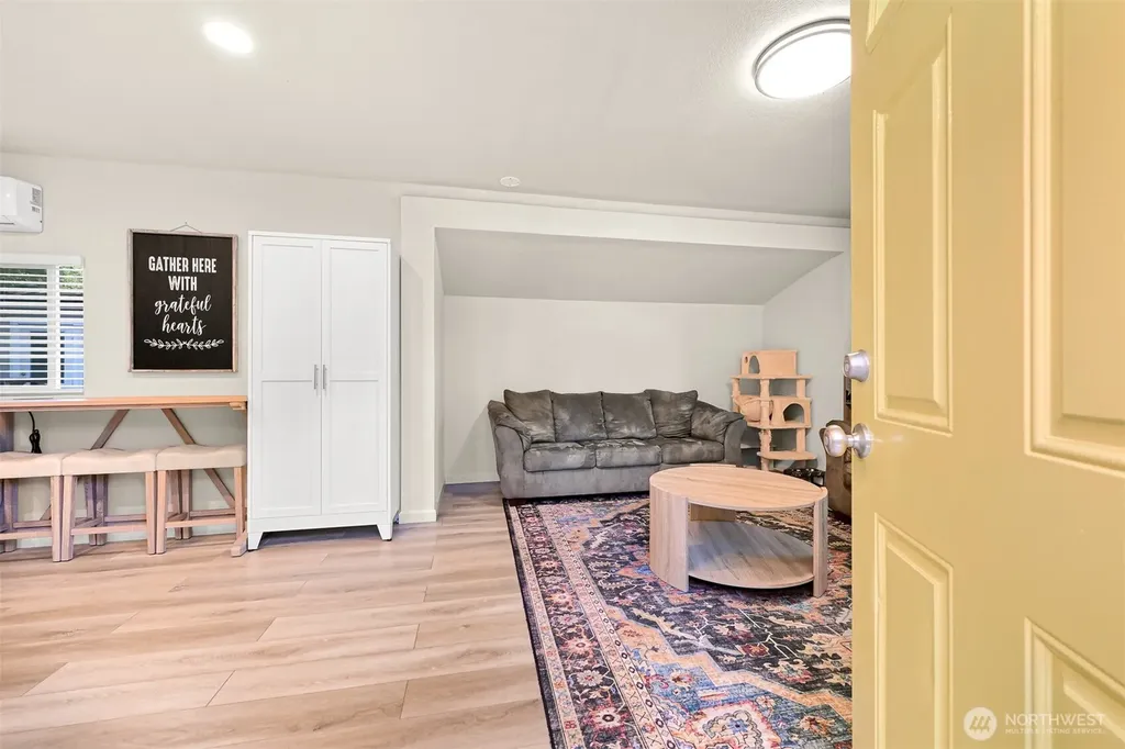 4621 East Street Blaine WA 98230