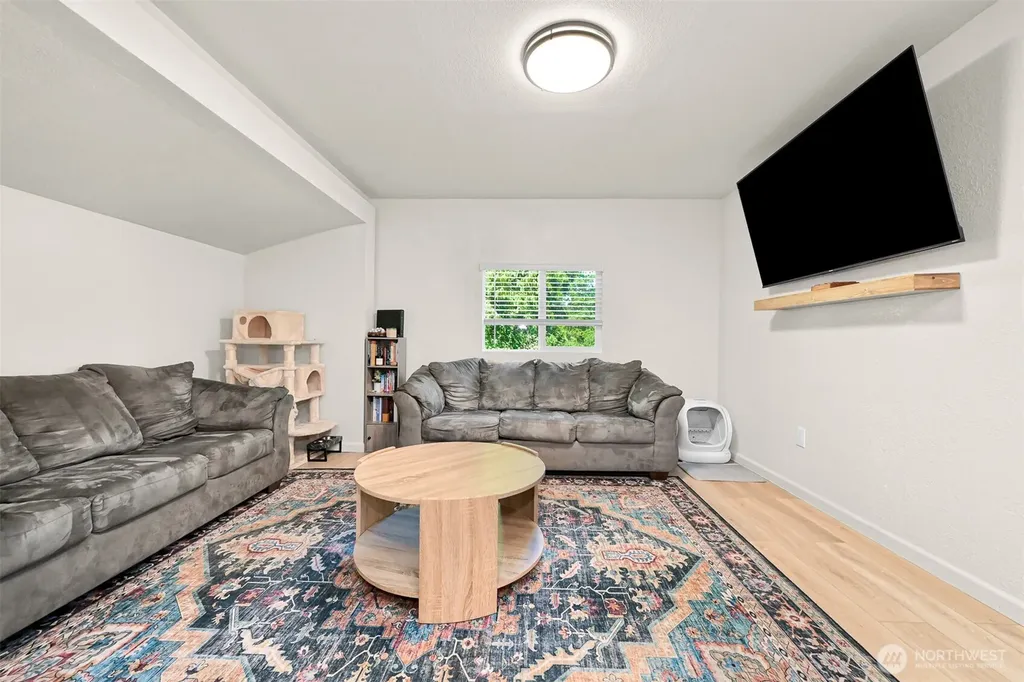 4621 East Street Blaine WA 98230