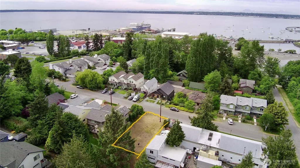 542 Donovan Avenue Bellingham WA 98225