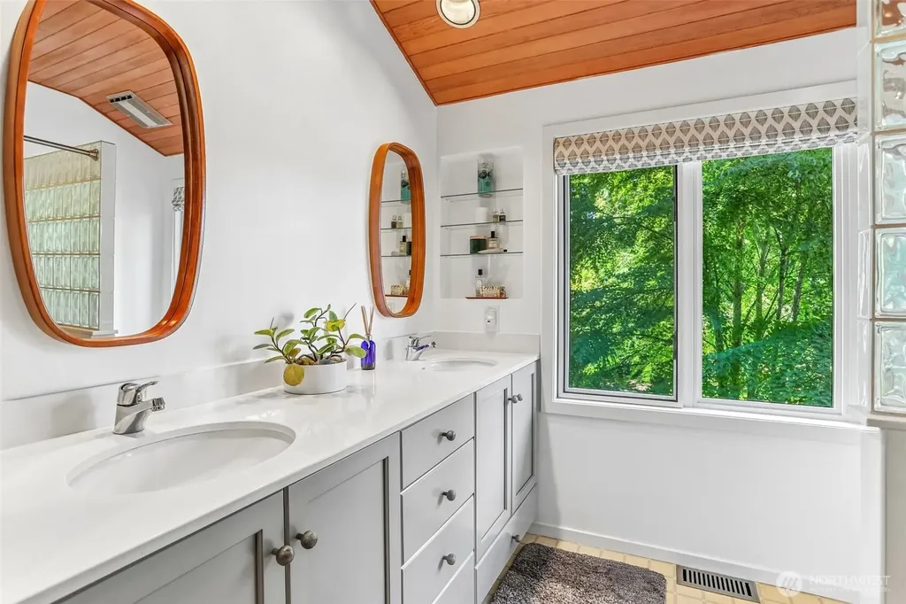 340 NW 137th Street Seattle WA 98177
