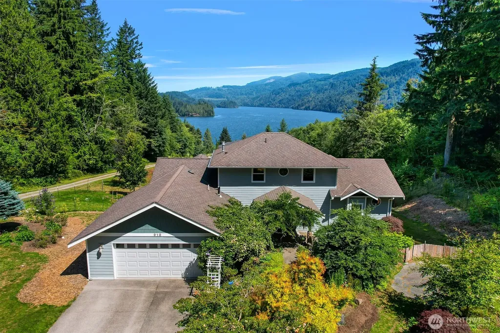 910 Iowa Heights Road Sedro Woolley WA 98284