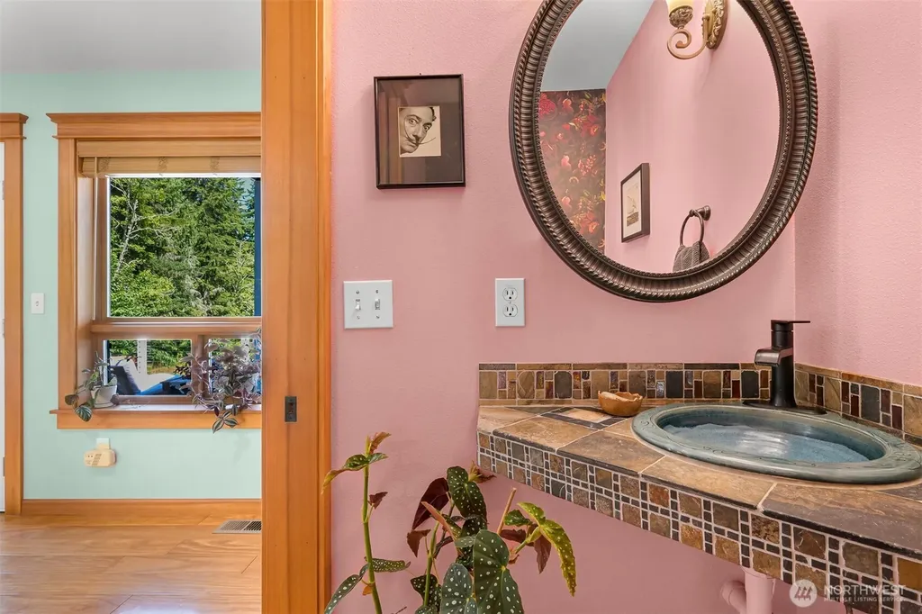 910 Iowa Heights Road Sedro Woolley WA 98284