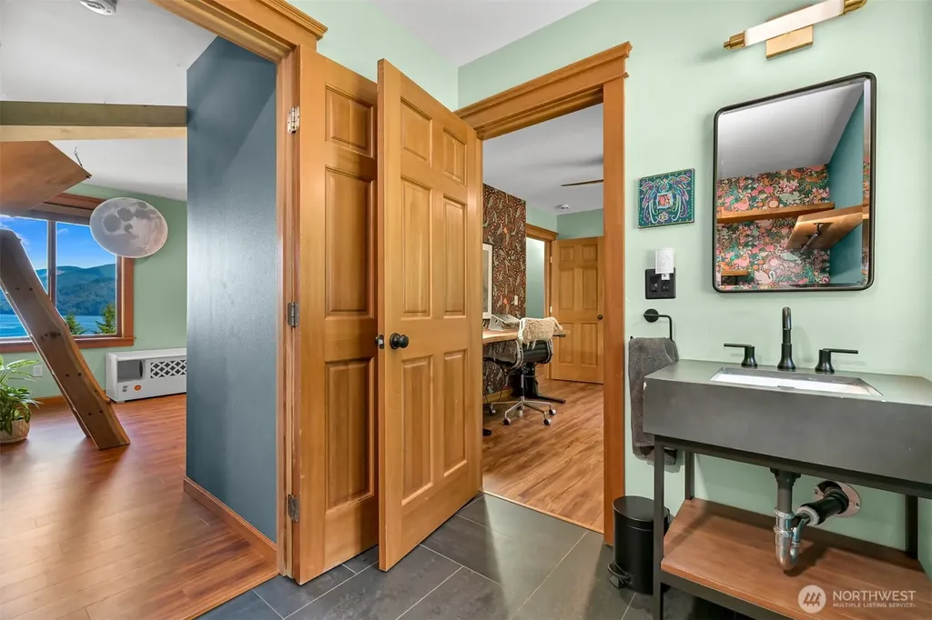 910 Iowa Heights Road Sedro Woolley WA 98284
