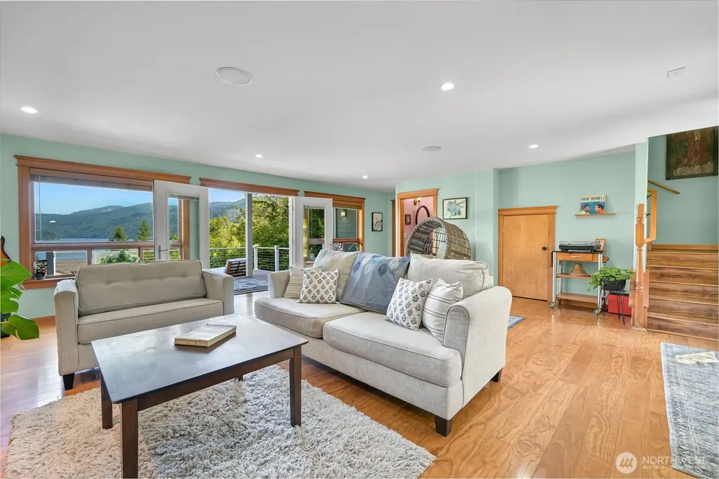 910 Iowa Heights Road Sedro Woolley WA 98284
