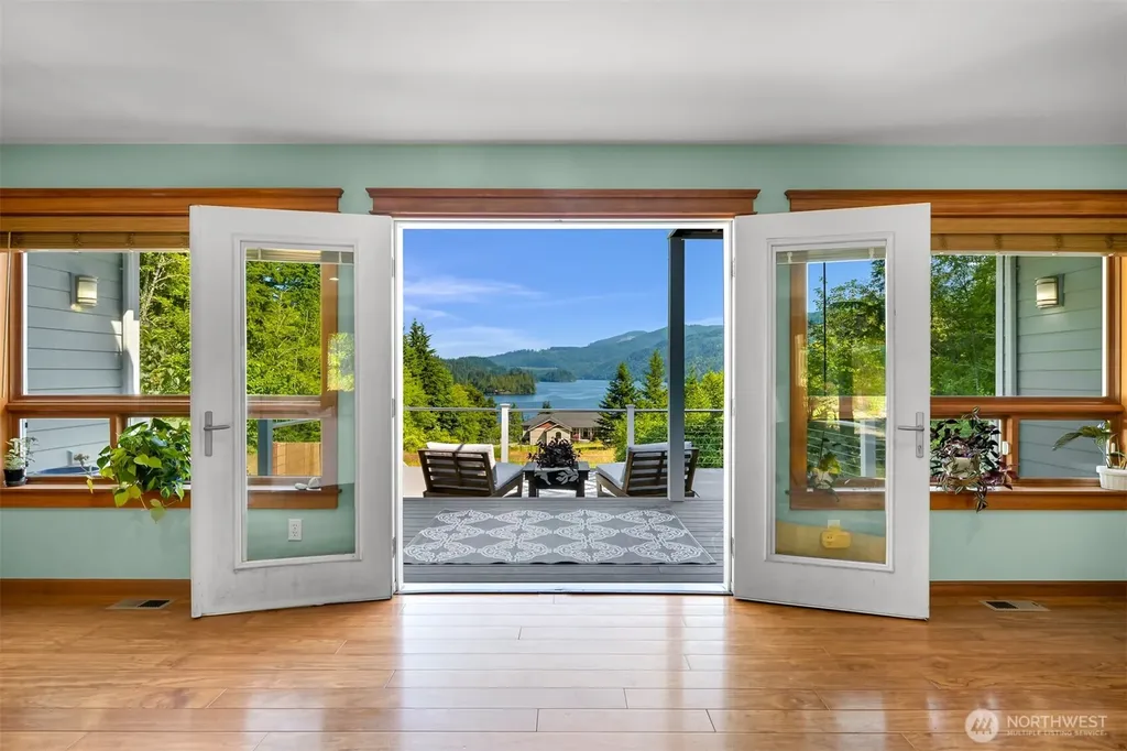 910 Iowa Heights Road Sedro Woolley WA 98284