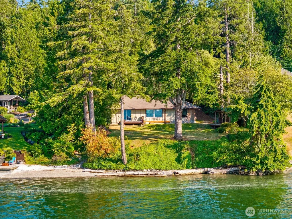 3736 Sunset Beach Drive NW Olympia WA 98502