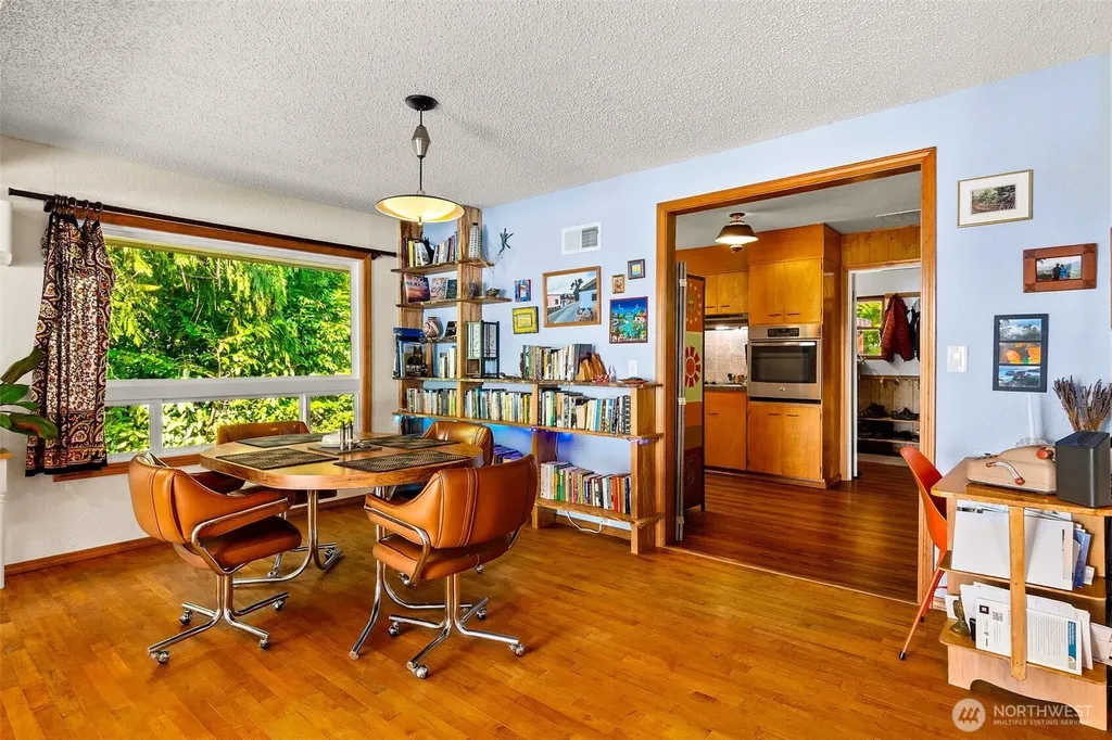 3736 Sunset Beach Drive NW Olympia WA 98502