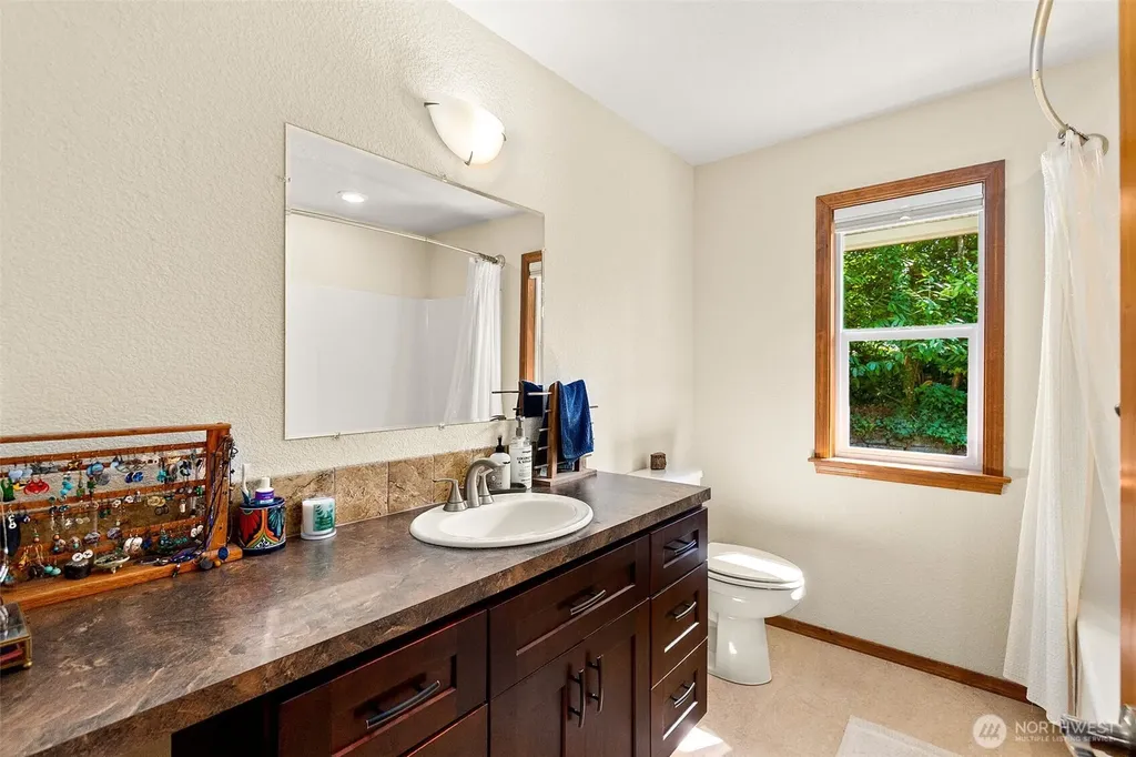 3736 Sunset Beach Drive NW Olympia WA 98502