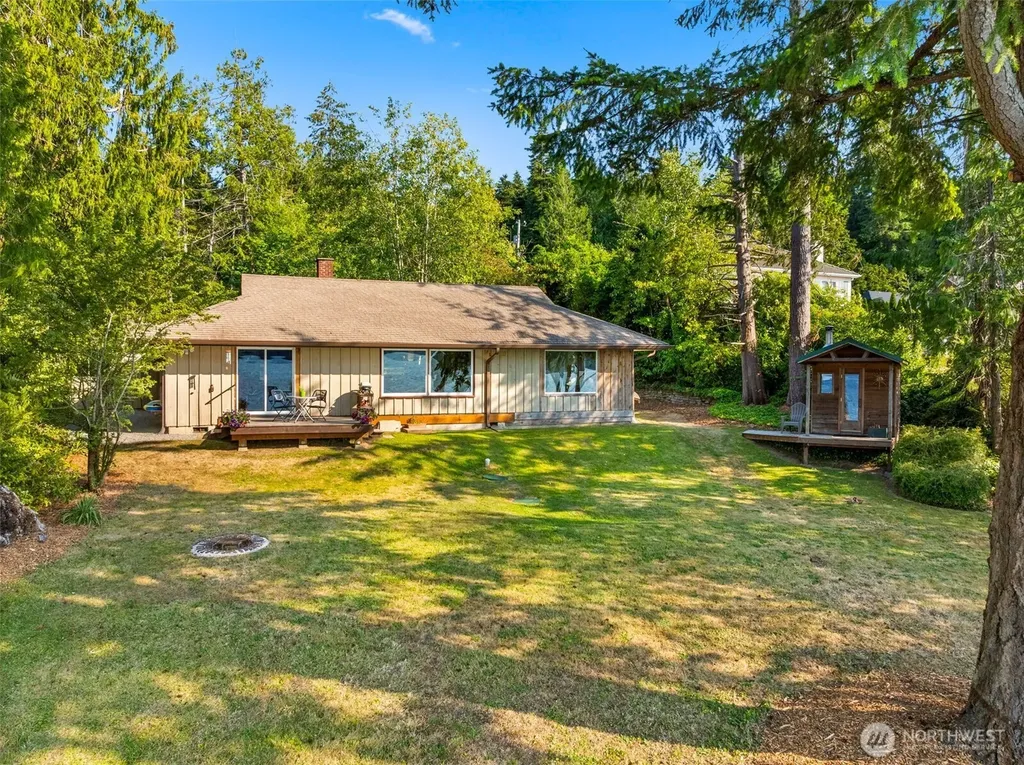 3736 Sunset Beach Drive NW Olympia WA 98502
