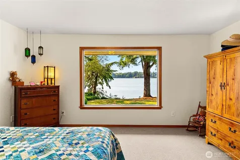 3736 Sunset Beach Drive NW Olympia WA 98502