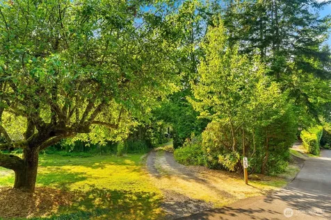 3736 Sunset Beach Drive NW Olympia WA 98502