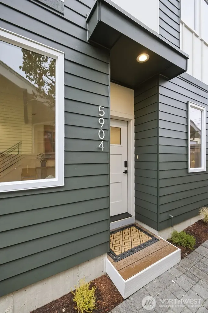5906 42nd Avenue SW Seattle WA 98136