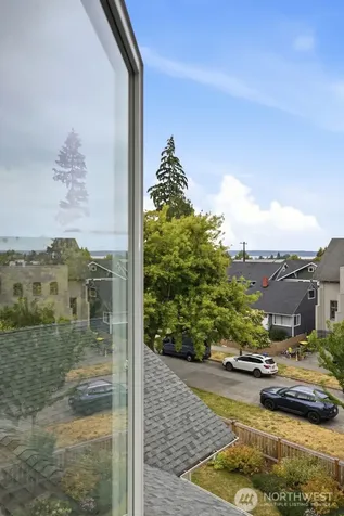 5906 42nd Avenue SW Seattle WA 98136