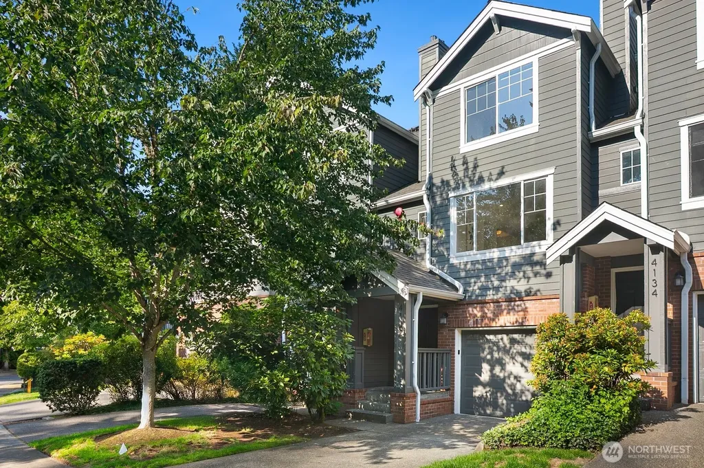 4132 248th Court SE Sammamish WA 98029