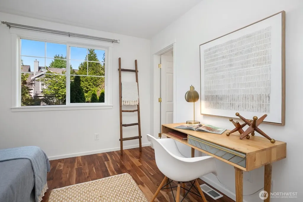 4132 248th Court SE Sammamish WA 98029