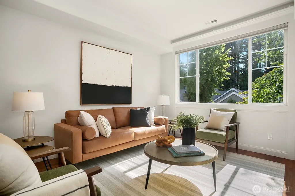 4132 248th Court SE Sammamish WA 98029