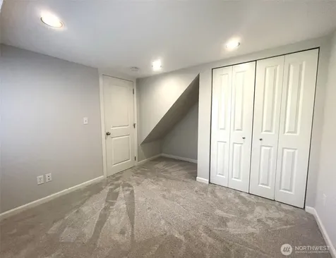 4725 35th Avenue SW Seattle WA 98126
