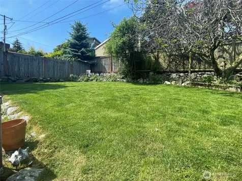 4725 35th Avenue SW Seattle WA 98126