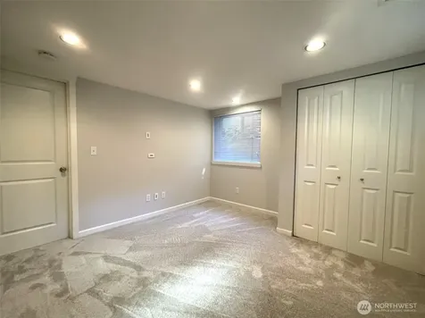 4725 35th Avenue SW Seattle WA 98126