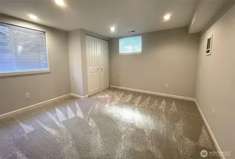4725 35th Avenue SW Seattle WA 98126