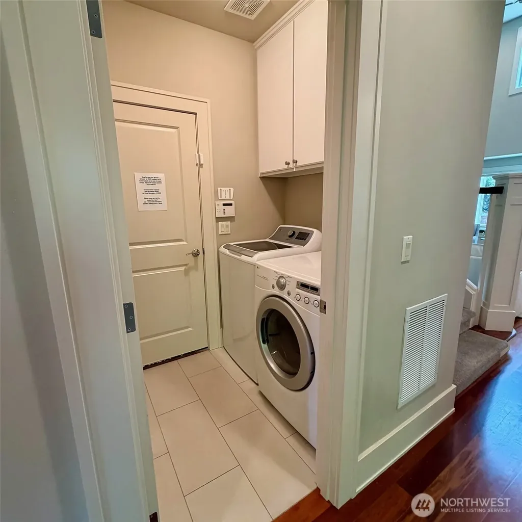 1727 Nile Avenue NE Renton WA 98059