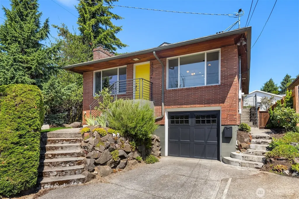 2502 NE 68th Street Seattle WA 98115