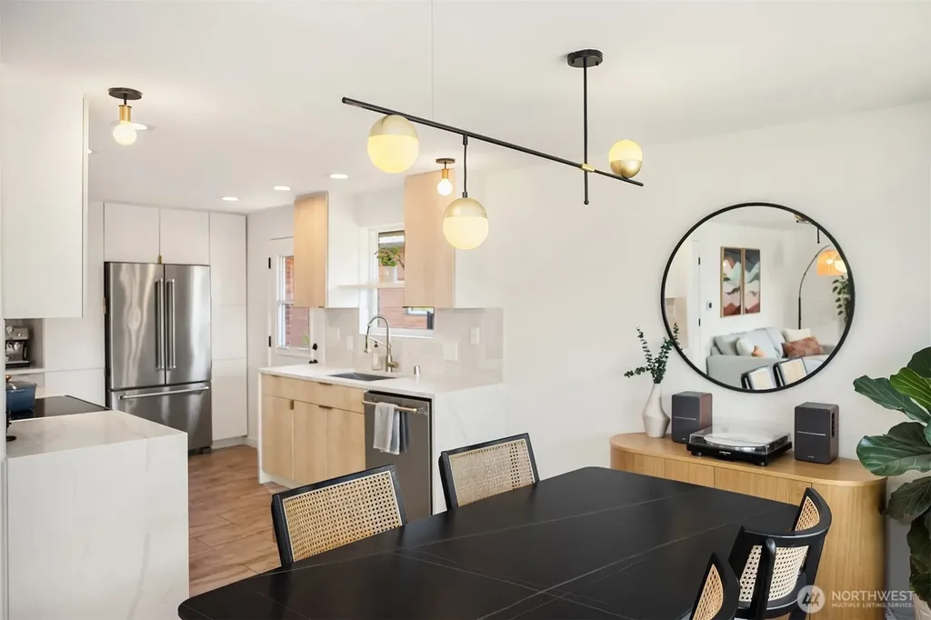 2502 NE 68th Street Seattle WA 98115