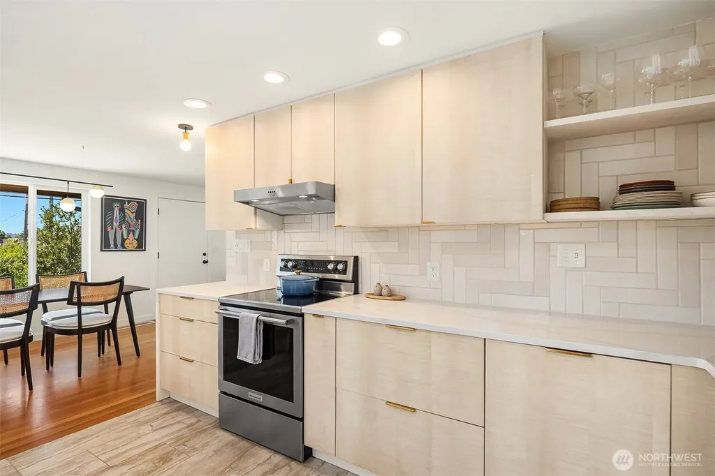 2502 NE 68th Street Seattle WA 98115