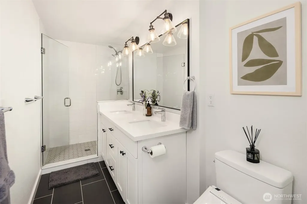 2502 NE 68th Street Seattle WA 98115