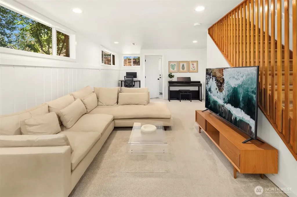 2502 NE 68th Street Seattle WA 98115