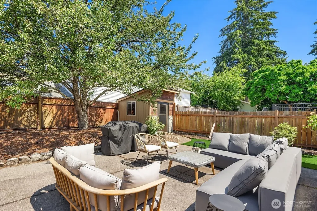 2502 NE 68th Street Seattle WA 98115