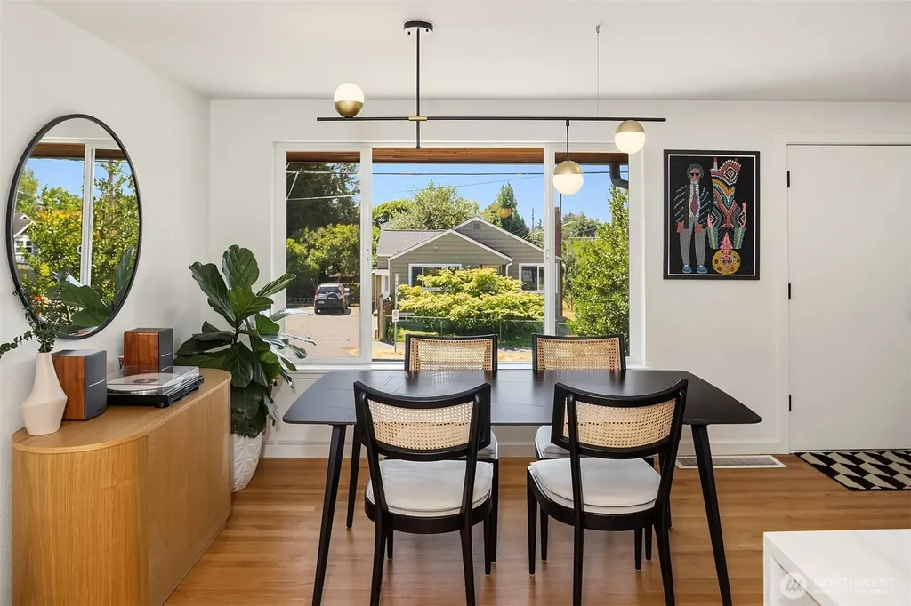 2502 NE 68th Street Seattle WA 98115