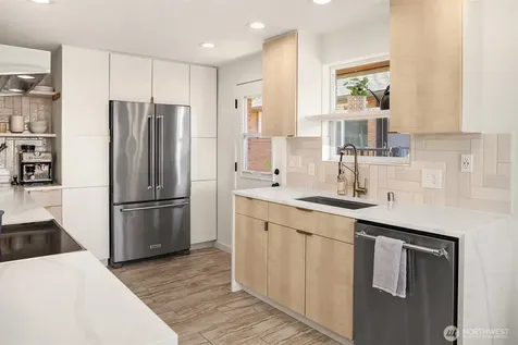 2502 NE 68th Street Seattle WA 98115