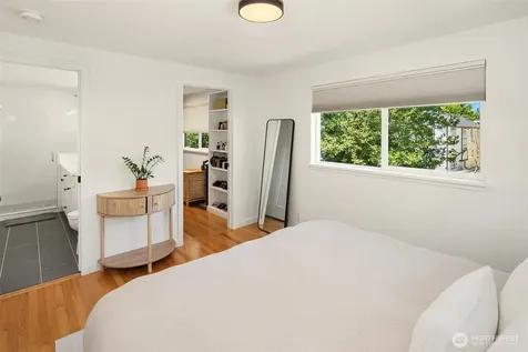 2502 NE 68th Street Seattle WA 98115