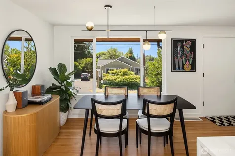 2502 NE 68th Street Seattle WA 98115