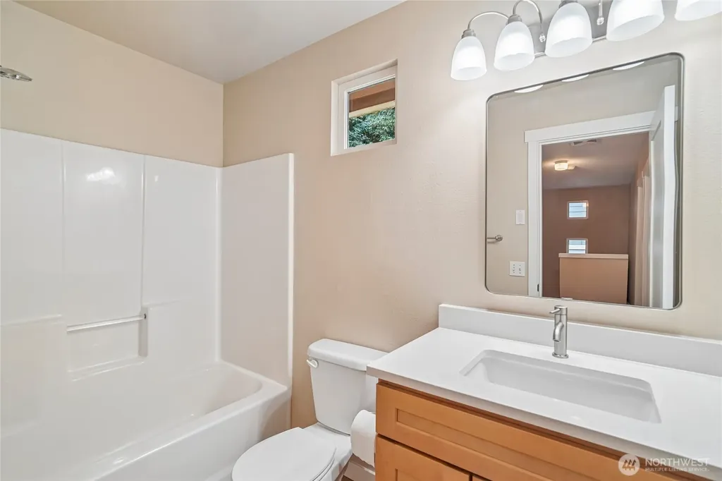 26487 NE Valley Street Duvall WA 98019